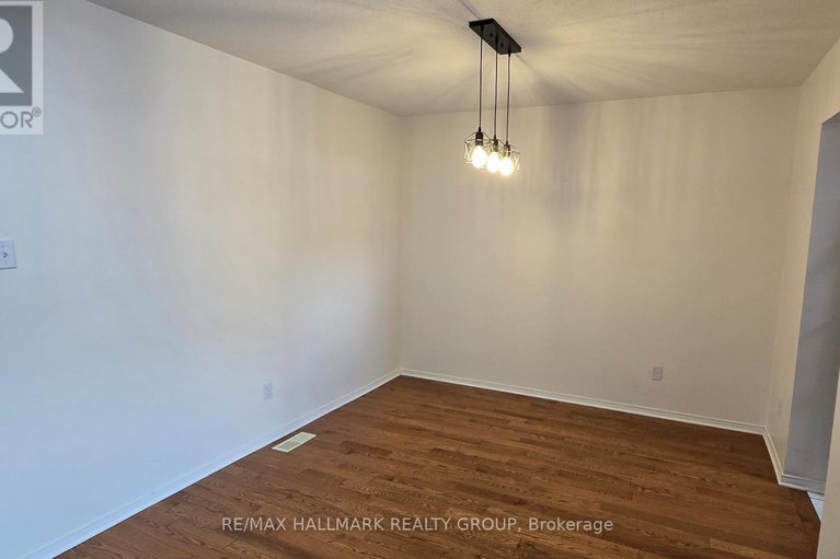 29366241/1620-henri-lauzon-street/chapel-hill/ottawa/ontario/K1C7R6_7