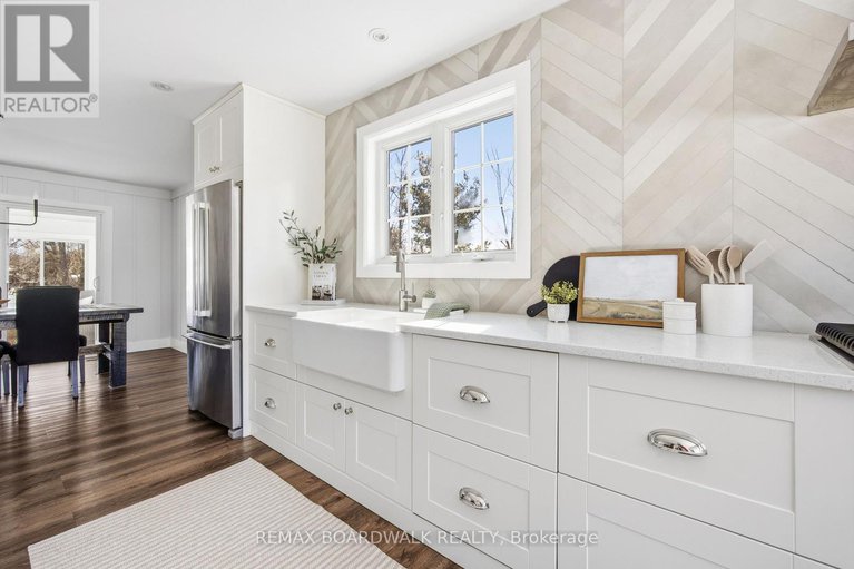 29359978/100-mcculloughs-landing/drummond-n-elmsley-drummond-twp/drummondnorth-elmsley/ontario/K7H3C8_15