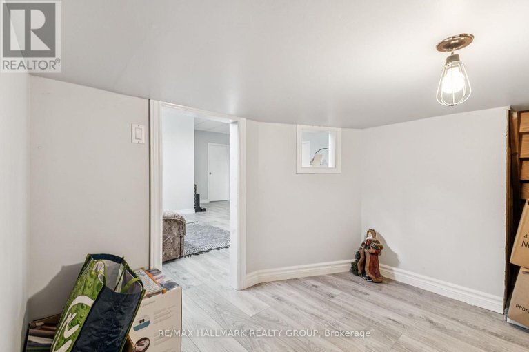 28595134/585-blue-corner-road/champlain-twp/champlain/ontario/K0B1K0_24