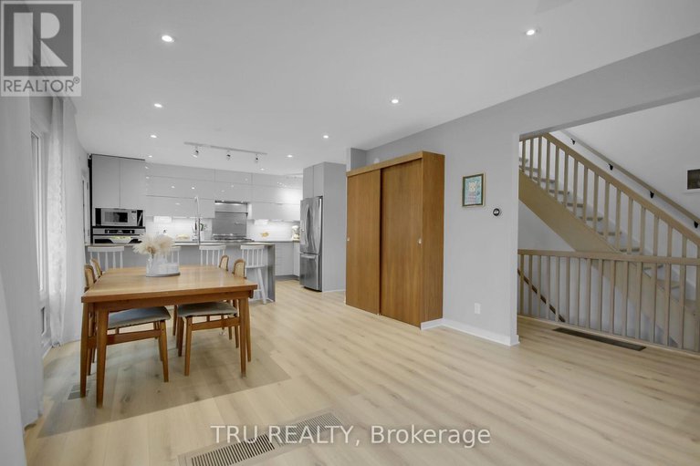 28565649/36-varley-drive/beaverbrook/ottawa/ontario/K2K1G2_13