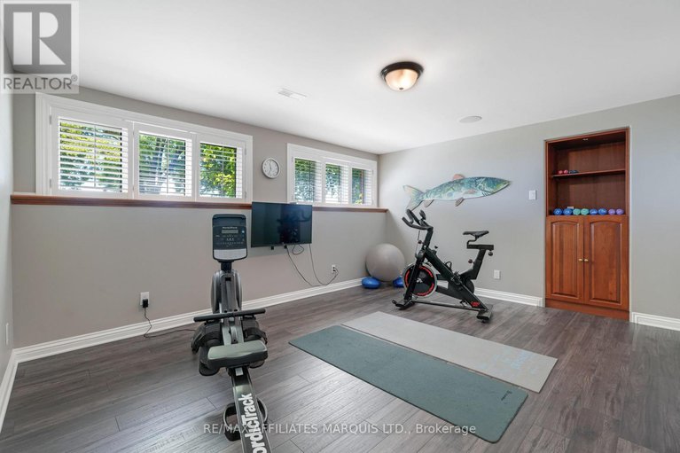 29435969/20562-old-montreal-road/lancaster/south-glengarry/ontario/K0C2C0_42