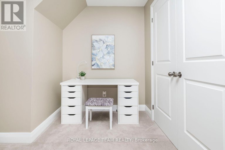28933926/213-cabrelle-place-e/manotick-village-manotick-estates/ottawa/ontario/K4M0A9_31