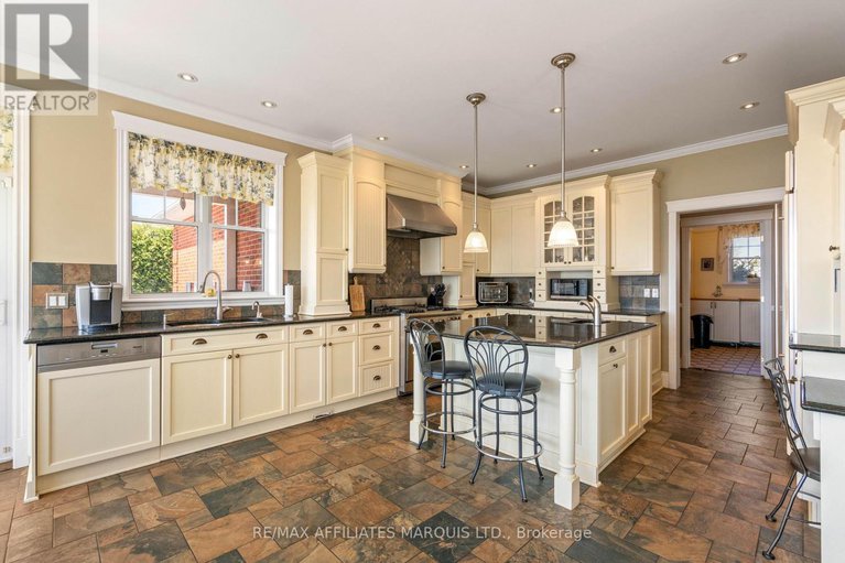 28238888/6274-karen-drive/south-glengarry-lancaster-twp/south-glengarry/ontario/K0C1E0_13