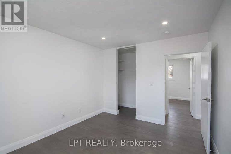 29606503/2317-elmira-drive/parkway-park/ottawa/ontario/K2C1H3_27