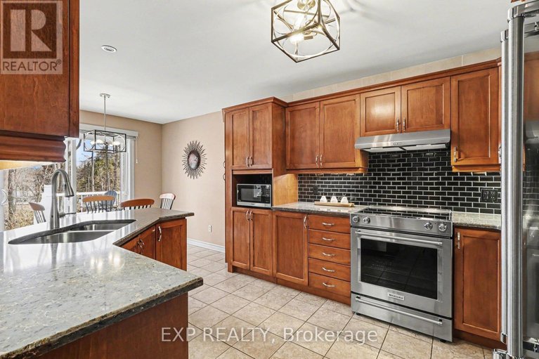 29556769/91-rembrandt-drive/embrun/russell/ontario/K0A1W0_13