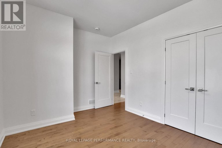 29578722/32-moore-street/richmond/ottawa/ontario/K0A2Z0_27