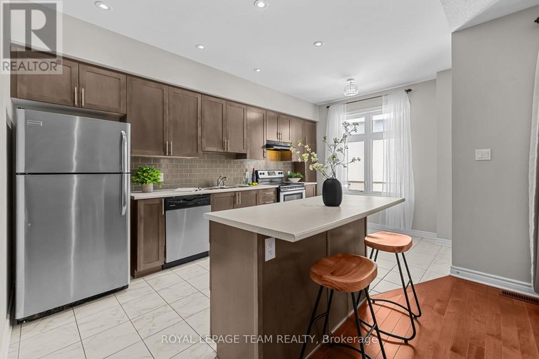 29563472/92-stockholm-private/riverside-southgloucester-glen/ottawa/ontario/K4M0G9_9