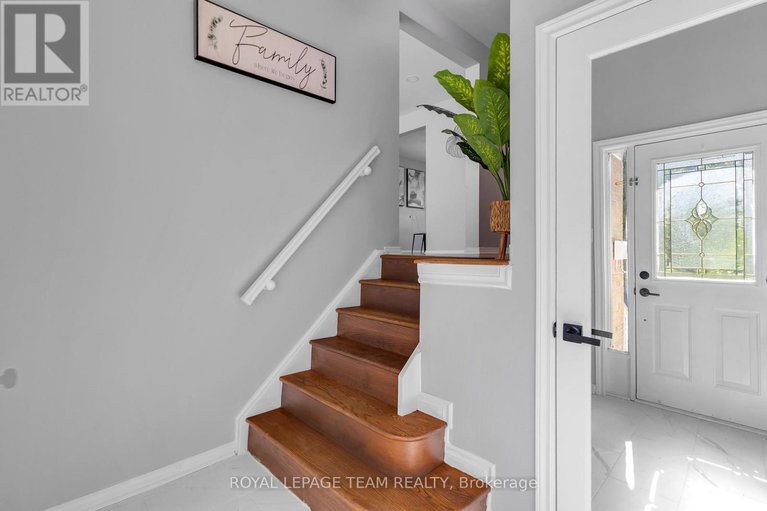 28858283/2-brookhaven-court/leslie-park/ottawa/ontario/K2H9E3_5