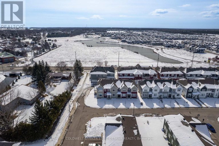 28161394/834-bascule-place/btwn-franktown-rd-fallowfield-rd/ottawa/ontario/K0A2Z0_4