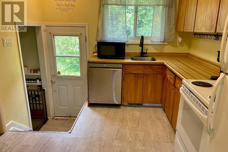 29102043/18-stinson-avenue/lynwood-village/ottawa/ontario/K2H6N1_4