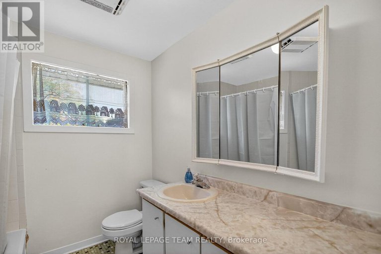 28941535/1264-morrison-drive/redwood-park/ottawa/ontario/K2H7L5_28