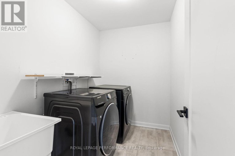 28303543/95-ralph-erfle-way/half-moon-bay/ottawa/ontario/K2J6W2_34