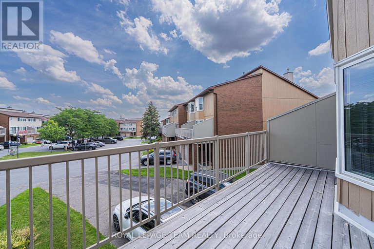 28613595/28-huntview-private/hunt-clubwestern-community/ottawa/ontario/K1V0M5_15