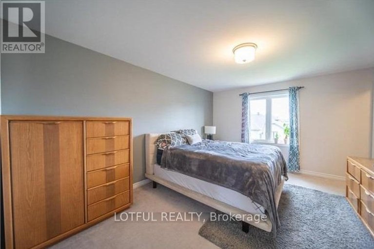 29552415/304-belfort-street/embrun/russell/ontario/K0A1W0_9