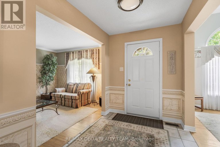28348196/6316-elkwood-drive/greely/ottawa/ontario/K4P1N1_6