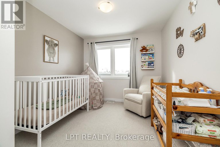 29305394/618-fisher-street/north-grenville-twp-kemptville-south/north-grenville/ontario/K0G1J0_14