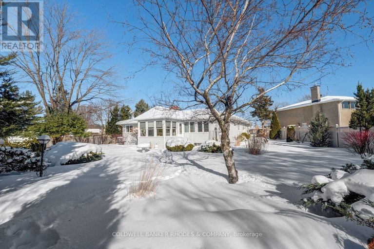 29319583/1550-northdale-street/pineview/ottawa/ontario/K1B4G8_31