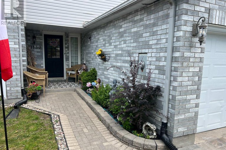 28730810/1130-dianne-avenue/town-of-rockland/clarence-rockland/ontario/K4K1J6_3
