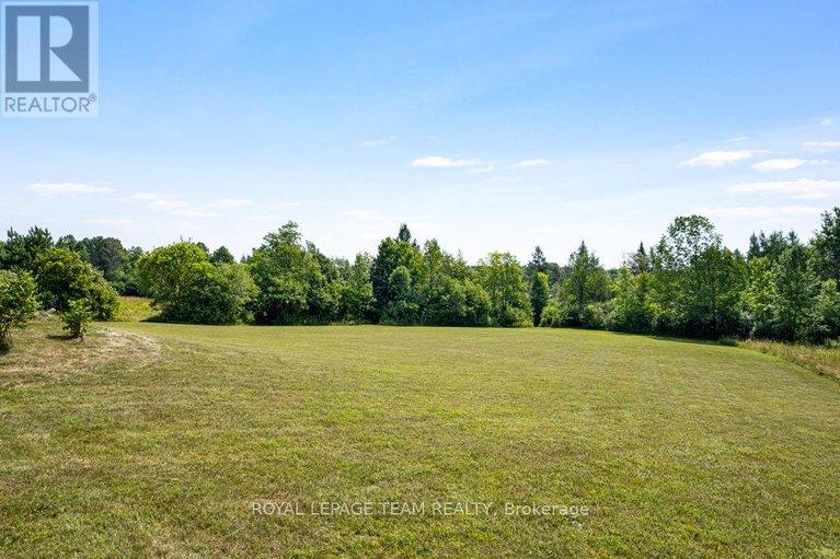 28677374/4636-donnelly-drive/rideau-twp-s-of-reg-rd-6-w-of-mccordick-rd/ottawa/ontario/K0G1N0_49