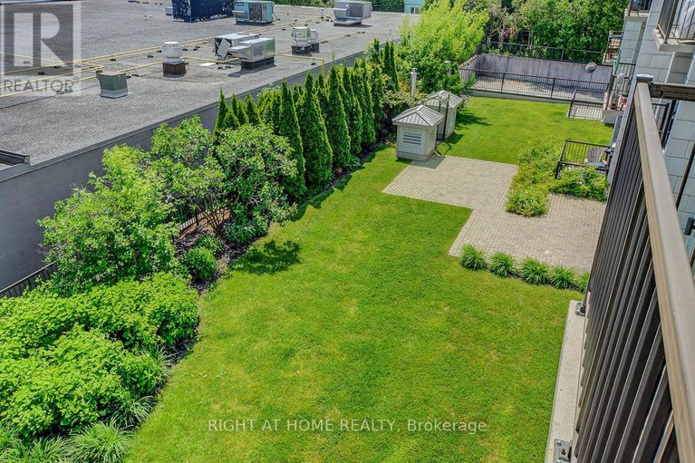 28433463/301-14-norice-street/meadowlandscrestview/ottawa/ontario/K2G2X4_32