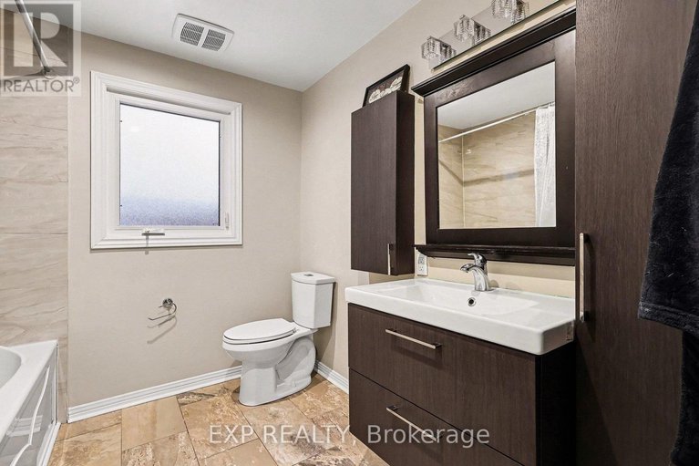 29270585/15-wedgewood-crescent/blackburn-hamlet/ottawa/ontario/K1B4B5_15