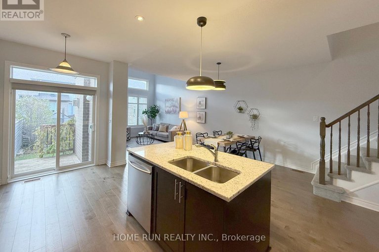 29073806/781-brian-good-avenue/riverside-southgloucester-glen/ottawa/ontario/K4M0E3_12