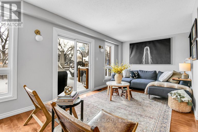 29327134/3-104-cheltenham-private/hunt-club-woods/ottawa/ontario/K1V0L6_16