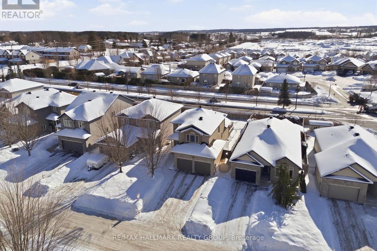 29319588/109-thivierge-court/town-of-rockland/clarence-rockland/ontario/K4K0E7_38