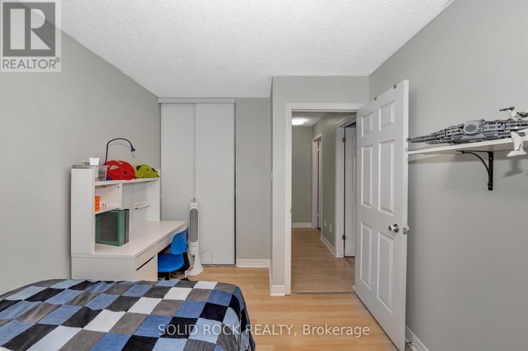 28656205/37-grenadier-way/longfields/ottawa/ontario/K2J4L3_22