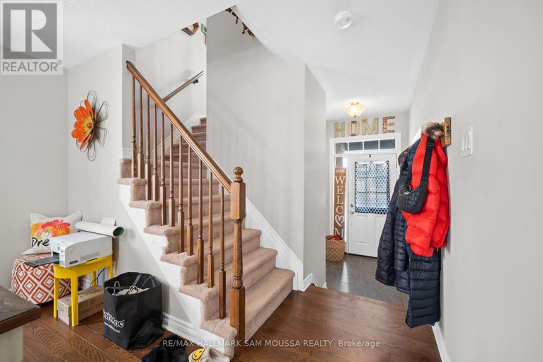 28482187/111-santolina-street/stittsville-north/ottawa/ontario/K2S0W9_17