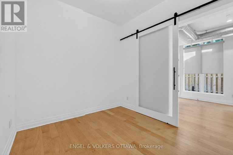 29124980/105-101-pinhey-street/hintonburg/ottawa/ontario/K1Y1T7_27