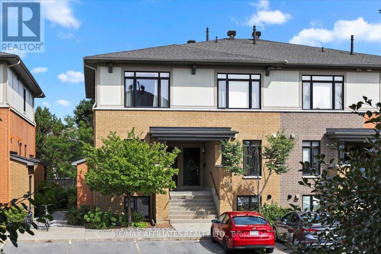 28756079/3-23-bergeron-private/chapel-hill/ottawa/ontario/K1C0C2_1
