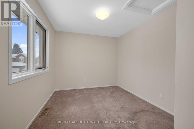 29345322/1-stradwick-avenue/cedargrovefraserdale/ottawa/ontario/K2J2X3_28