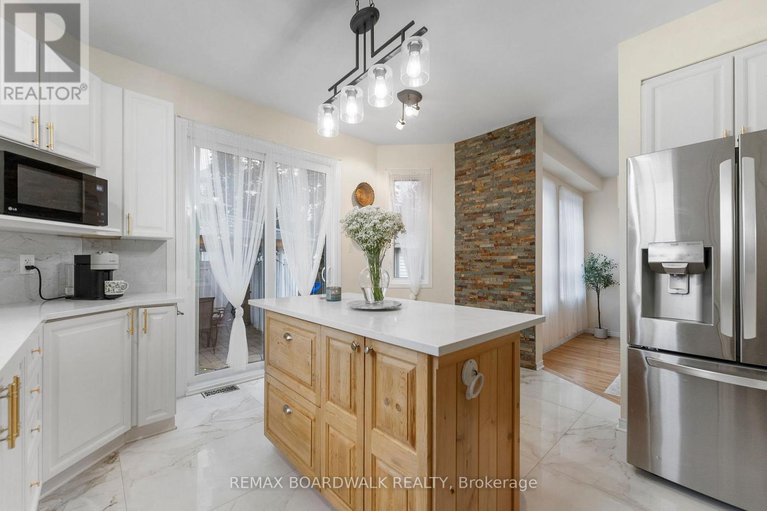 29250335/34-catterick-crescent/morgans-grantsouth-march/ottawa/ontario/K2K3M5_18