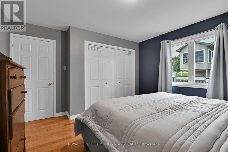 28381416/91-haramis-drive/renfrew/renfrew/ontario/K7V4M4_17
