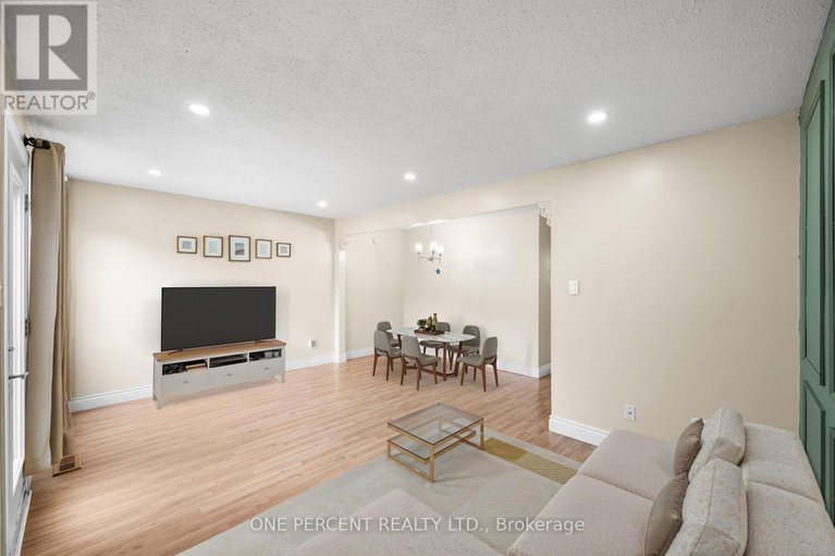 28554735/122-mcclintock-way/katimavik/ottawa/ontario/K2L2A4_11