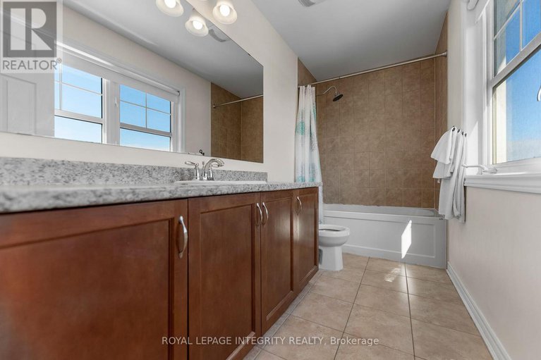 29399138/347-gallantry-way/stittsville-north/ottawa/ontario/K2S0R1_21