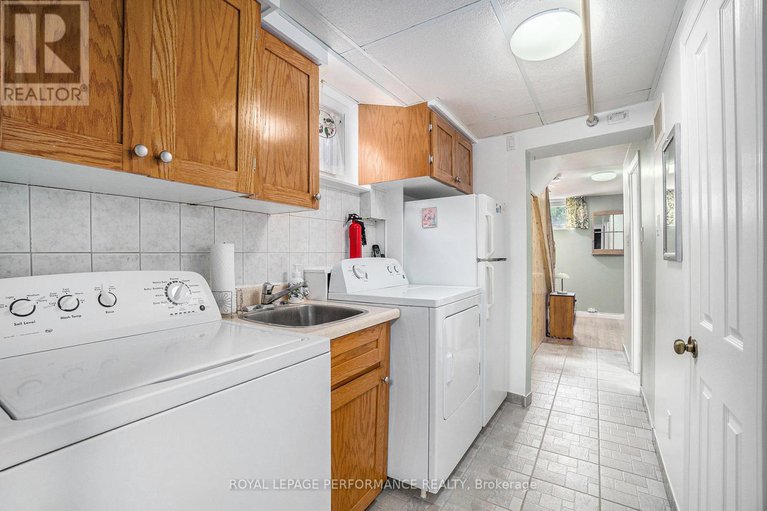 28733726/383-maria-goretti-circle/vanier/ottawa/ontario/K1L6S3_25