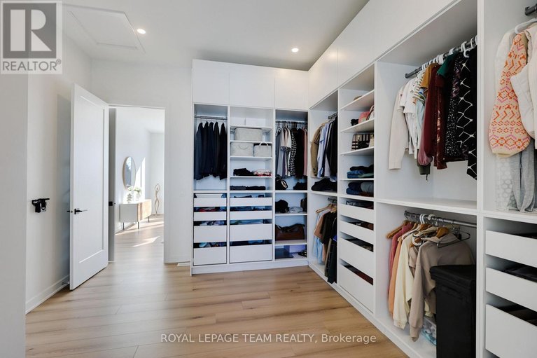 29491567/60-synergy-way/kanata-north-west/ottawa/ontario/K2W0K3_24