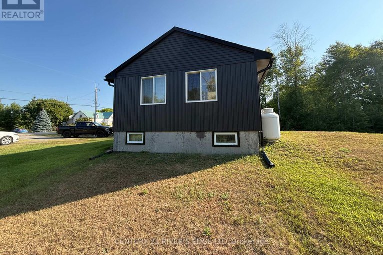 28732239/6385-6th-concession-road/augusta-twp/augusta/ontario/K0E1R0_11