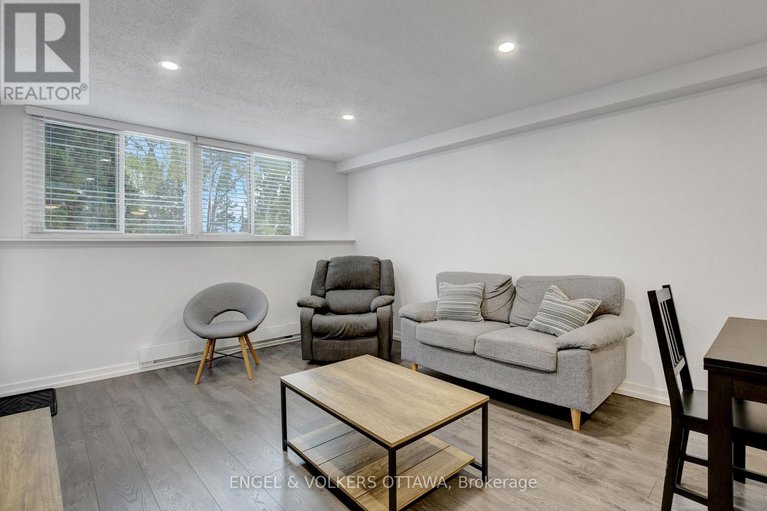 29100990/112-6532-bilberry-drive/orleans-wood/ottawa/ontario/K1C4N9_10