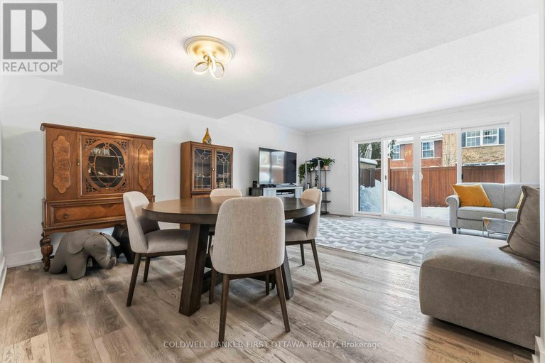 29323417/33-monterey-drive/leslie-park/ottawa/ontario/K2H7A9_7