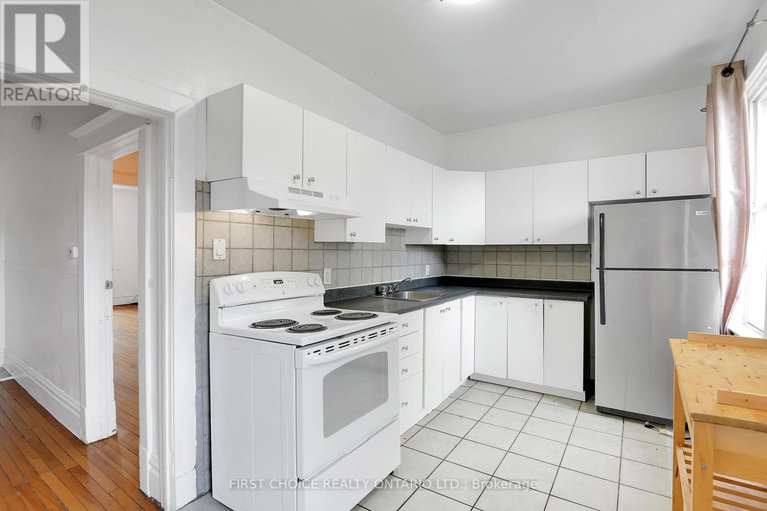 28322285/293-powell-avenue/west-centre-town/ottawa/ontario/K1S2A6_10
