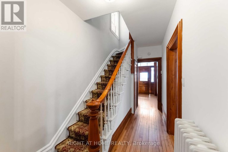 28483202/183-augusta-street/sandy-hill/ottawa/ontario/K1N8B9_8