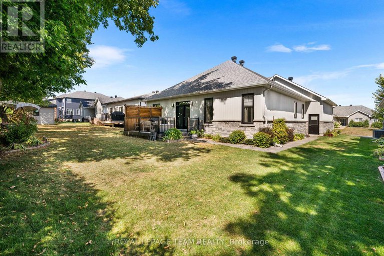 28841584/20-eleanor-drive/long-sault/south-stormont/ontario/K0C1P0_47