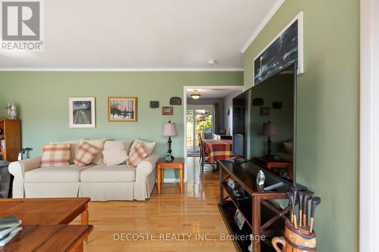 28706818/137-park-avenue/alexandria/north-glengarry/ontario/K0C1A0_6