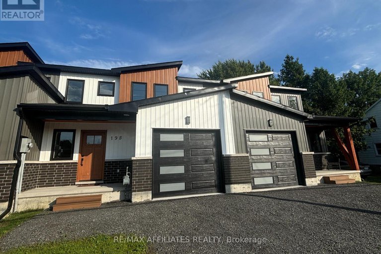28695215/19b-dundas-street/iroquois/south-dundas/ontario/K0E1K0_1