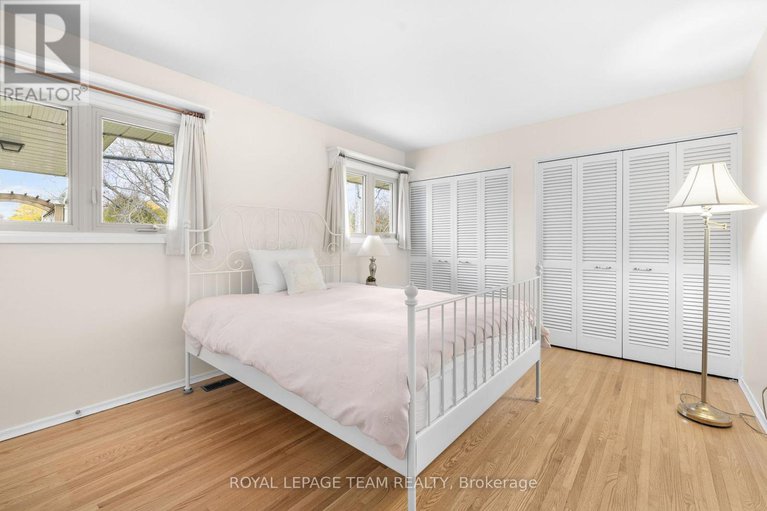 29081849/11-cherrywood-drive/arbeatha-park/ottawa/ontario/K2H6H1_24