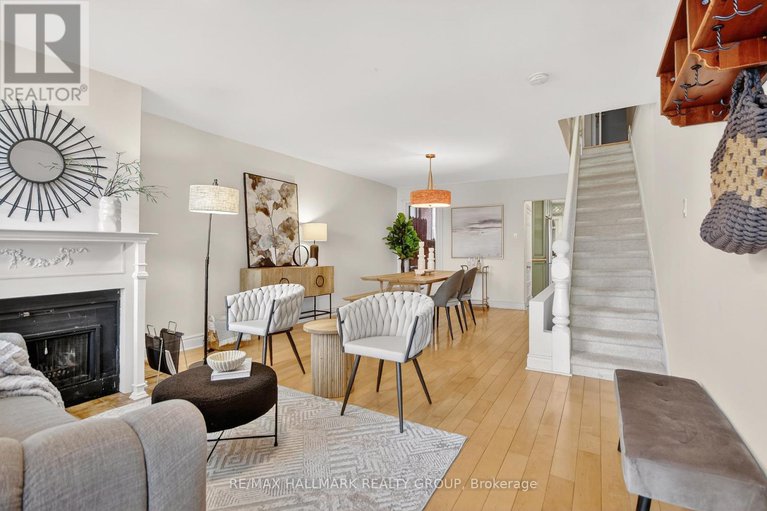 29423662/4-lower-charlotte-street/lower-town/ottawa/ontario/K1N8K1_5