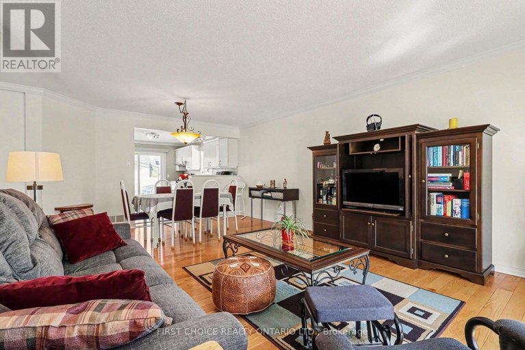 29580103/3395-descotes-circle/town-of-rockland/clarence-rockland/ontario/K4K1A8_5